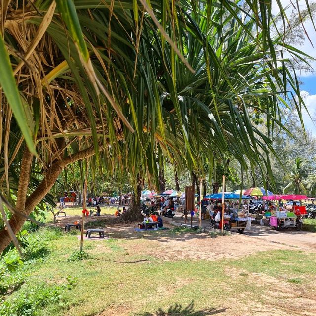 น้ำใส ชายหาดสวย เหมาะกับทุกคนในครอบครัว