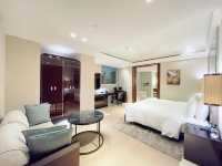Spacious twin room for staycation