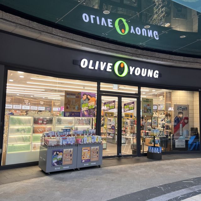 韓国/ソウル【合井】駅直結！大型マートもある便利なモール♡