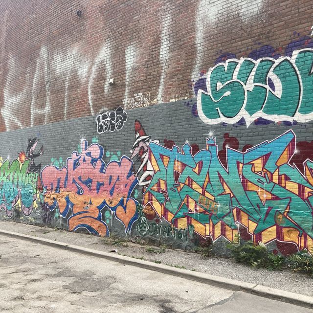 【トロント】ストリートアートGraffiti Alley