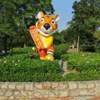 falling for this Seac Pai Van Panda Park