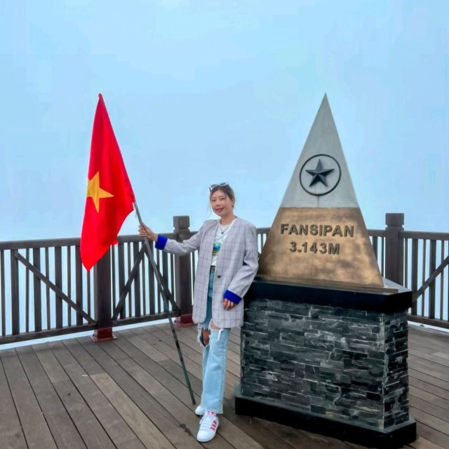 นั่งกระเช้าลอยฟ้าไปหายอดเขา "𝙁𝘼𝙉𝙎𝙄𝙋𝘼𝙉" 🏔 