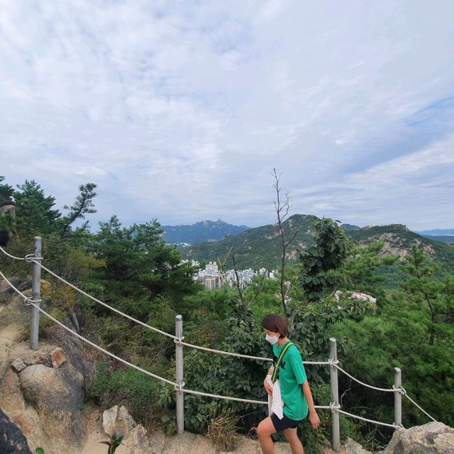 살방살방 친구들과 걷기  좋읏 산!! 안산⛰️