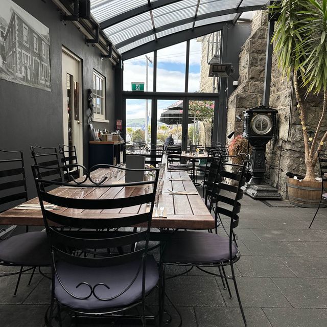 NZ 紐西蘭 南島 但尼丁 Careys Bay Historic Hotel 