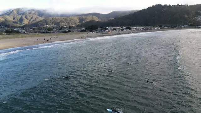 Watching from above over surfing in Pacifica 