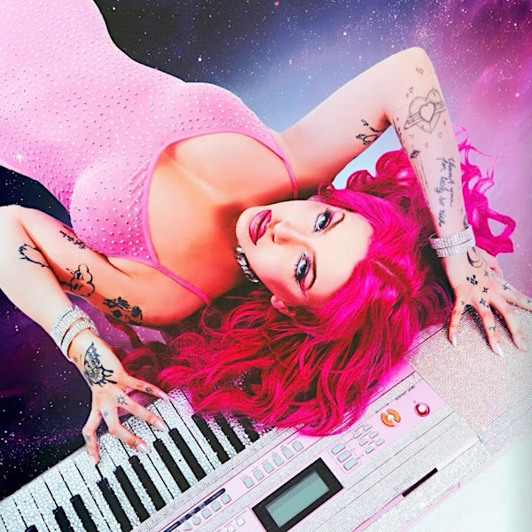 Chrissy Chlapecka - Austin, TX @ Cheer Up Charlies | Cheer Up Charlies