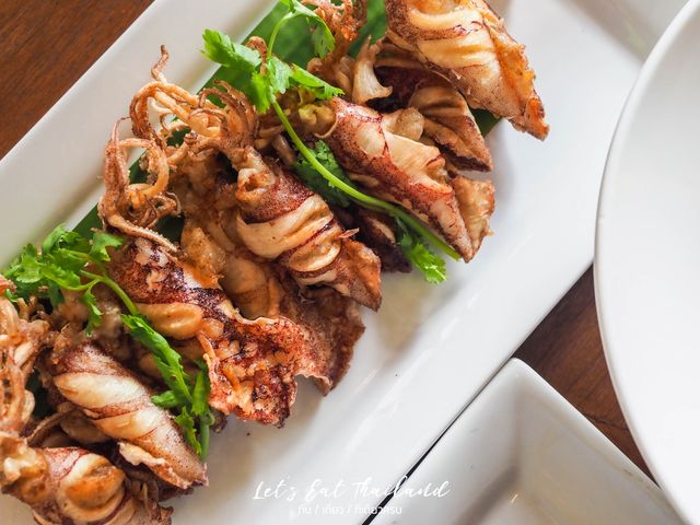 บ้านคุณหญิง (Chez Khun Ying) บ่อผุด