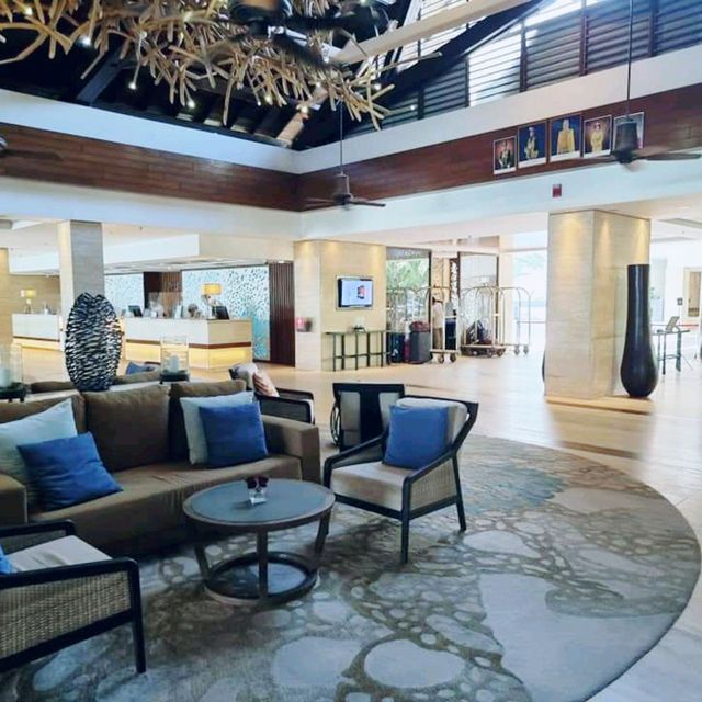 Hotel with private beach 🏖️