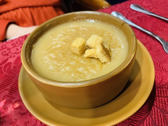 高雄老字號美食-華友牛排館
