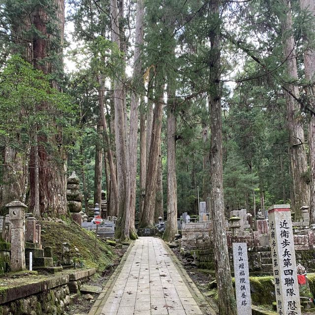 美しい山奥のお寺