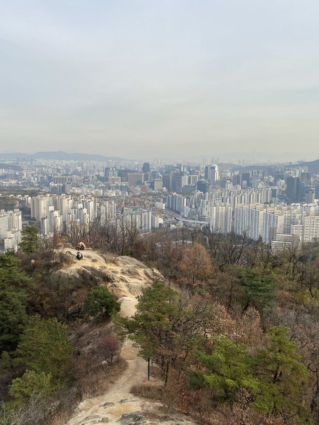 서울 속 암릉미가 느껴지는 산 , ‘서대문 안산’