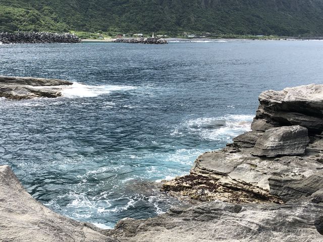 台東石梯坪😍長期侵蝕海蝕景👏🏻大自然鬼斧神工