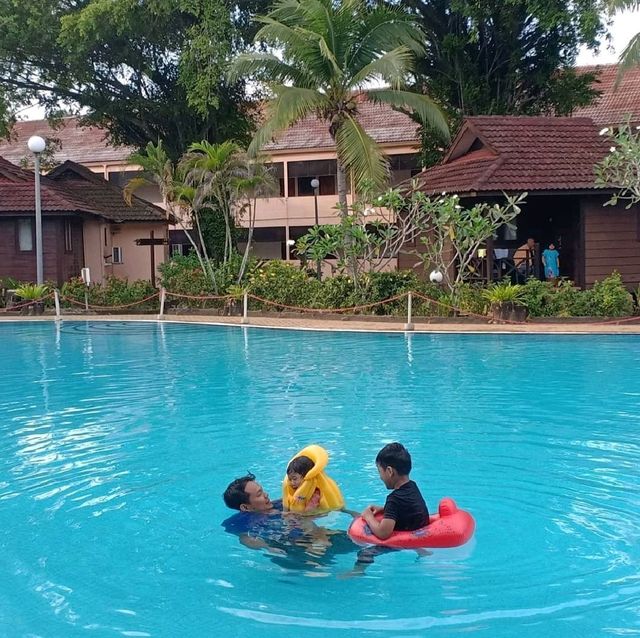 HOLIDAY VILLA BEACH RESORT CHERATING🌊