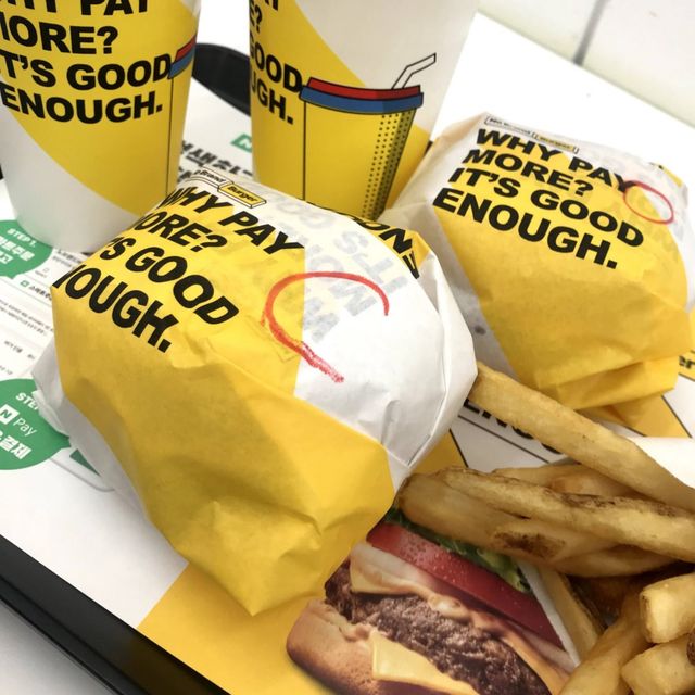 韓国を代表する大型マートのハンバーガー屋さん！？