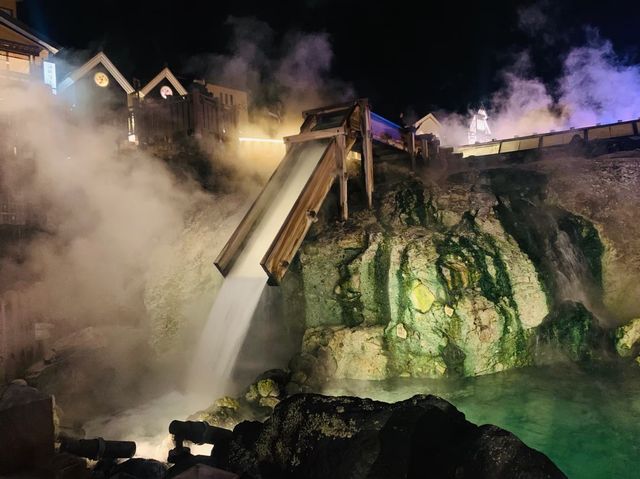 【草津】昼も夜も素敵な温泉街♪