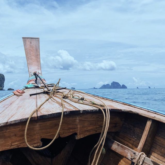 Railay Beach - the star of Krabi ⭐️🏝️