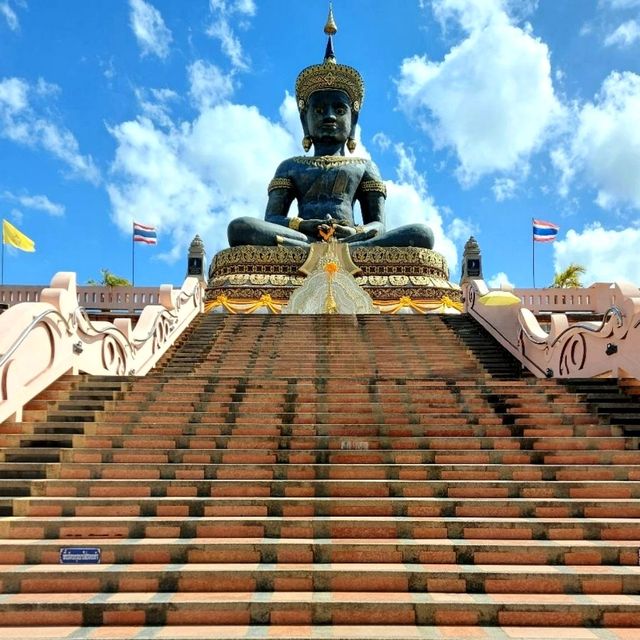 สักการะพระพุทธมหาธรรมราชาเฉลิมพระเกียรติฯ