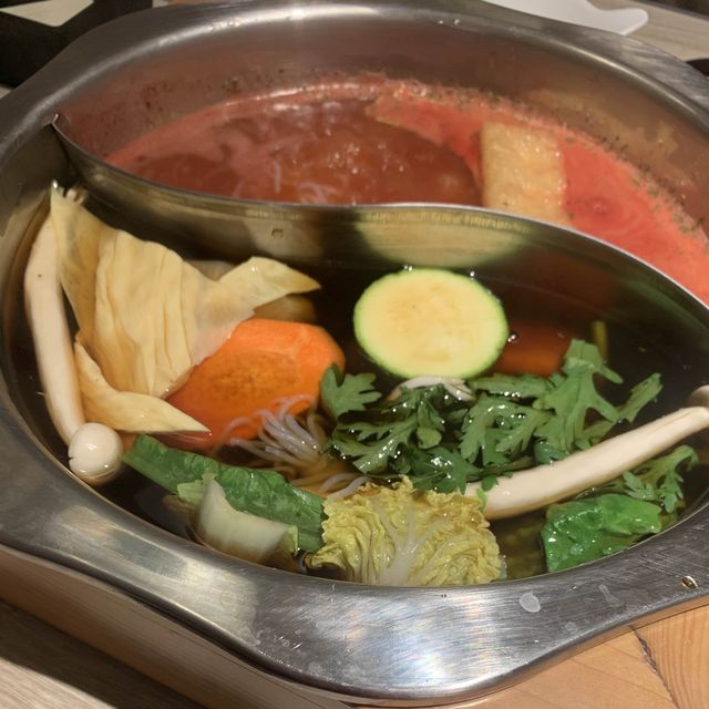 乾淨整潔🥰素食火鍋牛涮鍋