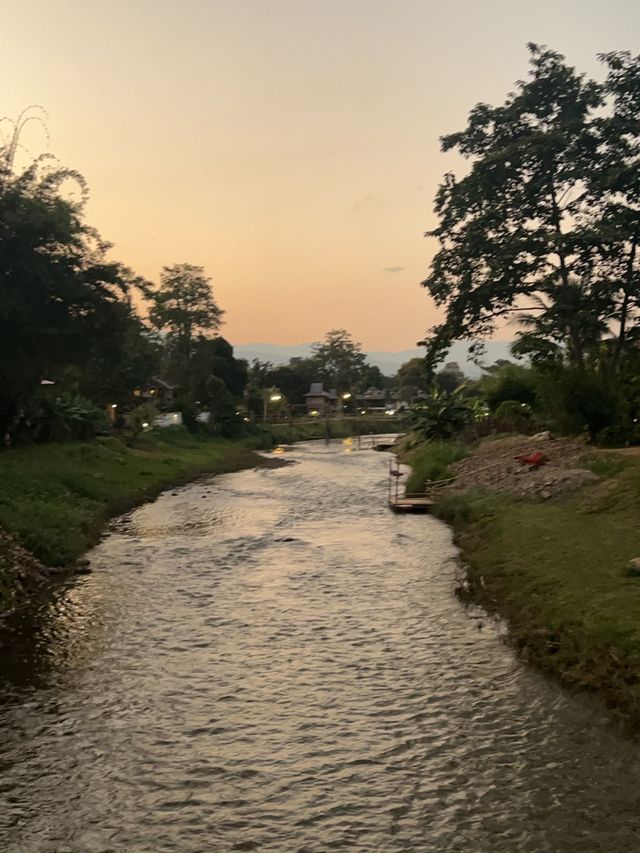 พักหมู่บ้านในปาย ใกล้ถนนคนเดิน