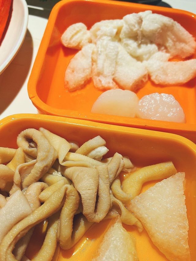 《任飲任食酸菜魚火鍋》