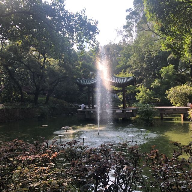  Visit the Largest Park in Downtown Kowloon 