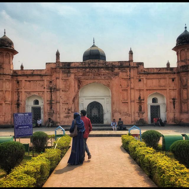 Classic architecture in Dhaka 👀