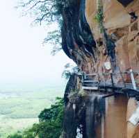 ภูทอก