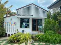 RiverBreeze Cafe : Cafe|Bar|Rive