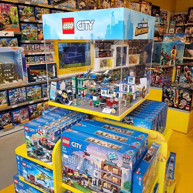 The Humongous Lego Land Store
