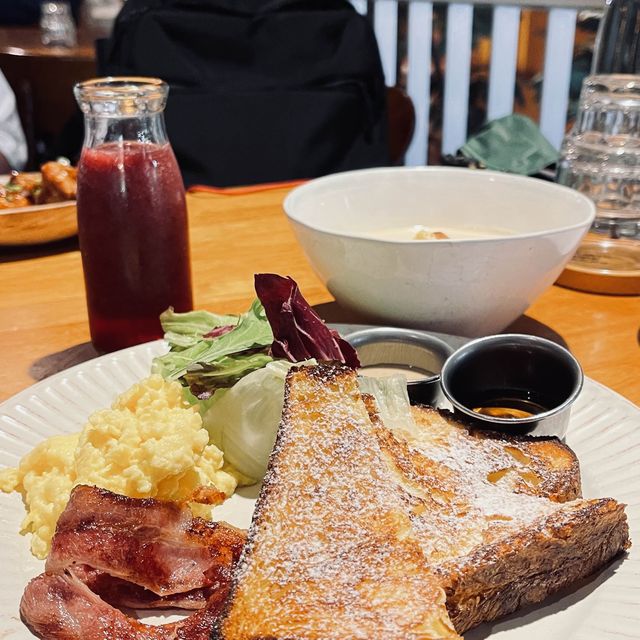 臺中探店 早午餐 SECOND FLOOR CAFE 貳樓公益店