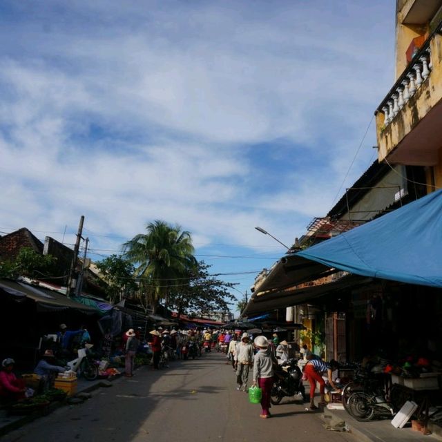๐งณํธ์ด์ ์คํธ๋ฆฌํธ ๋ง์ผ(hoi an street market) ๐งณํธ์ด์ ์คํธ๋ฆฌํธ ๋ง์ผ(hoi an street market)