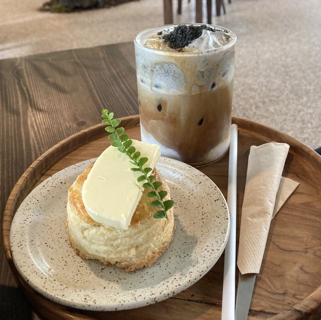 푸릇한 햇살 맛집 카페 수우 !