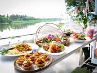 คาเฟ่เปิดใหม่ริมแม่น้ำ นครปฐม