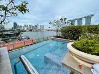Must-try jacuzzi at The Fullerton Bay Hotel