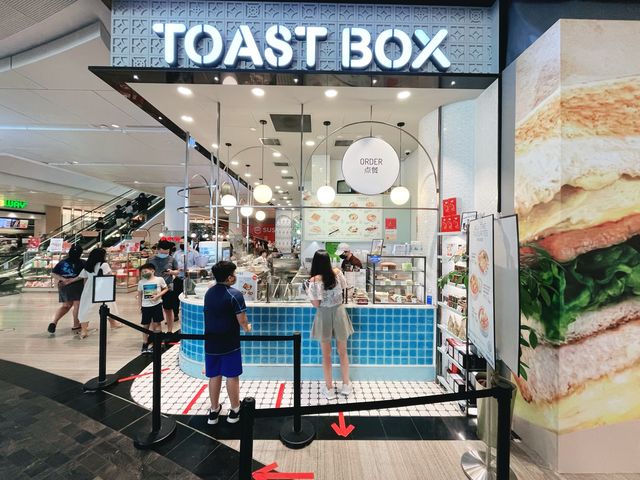 Coffee and toast fix at Jewel Changi