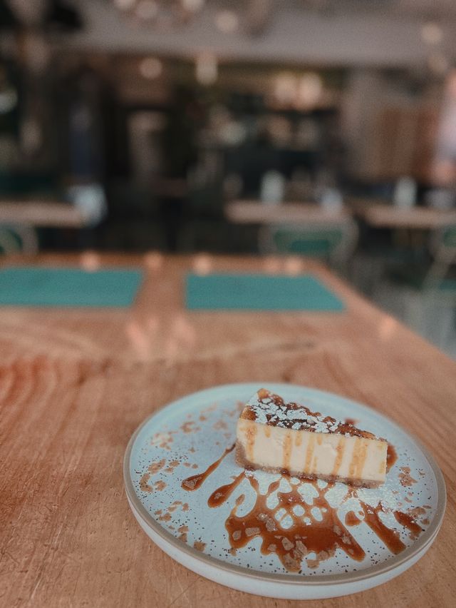 《我 不 是 賓 館 》 《我 不 是 賓 館 》