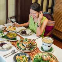 อาหารไทยร้านนี้อร่อยมาก 