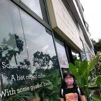 Knots Cafe & Living - Natrual dining