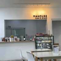 Mahouse​ cafe & space, 🥧🧁