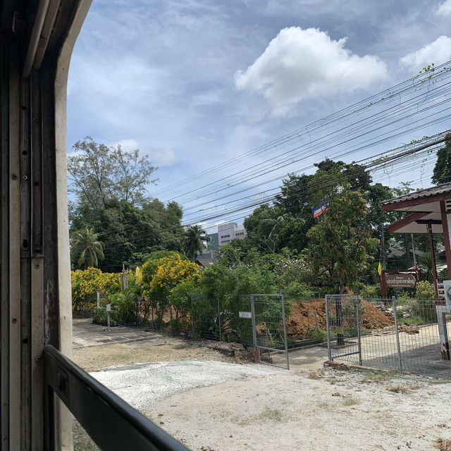 TRAVEL TO HATYAI BY TRAIN 🤩