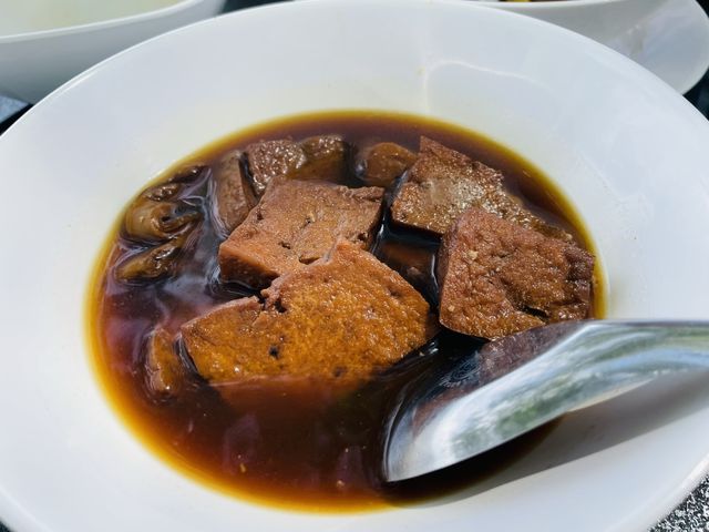 ร้านกันเอง ร้านอาหารซีฟู้ริมทะเลภูเก็ต