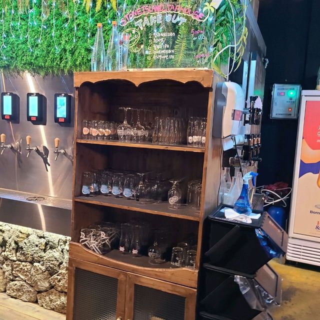 제주 연동 맛집)스톤아일랜드탭하우스 - 수제맥주를 취향대로 따라 먹을 수 있는 제주 현지인 술집