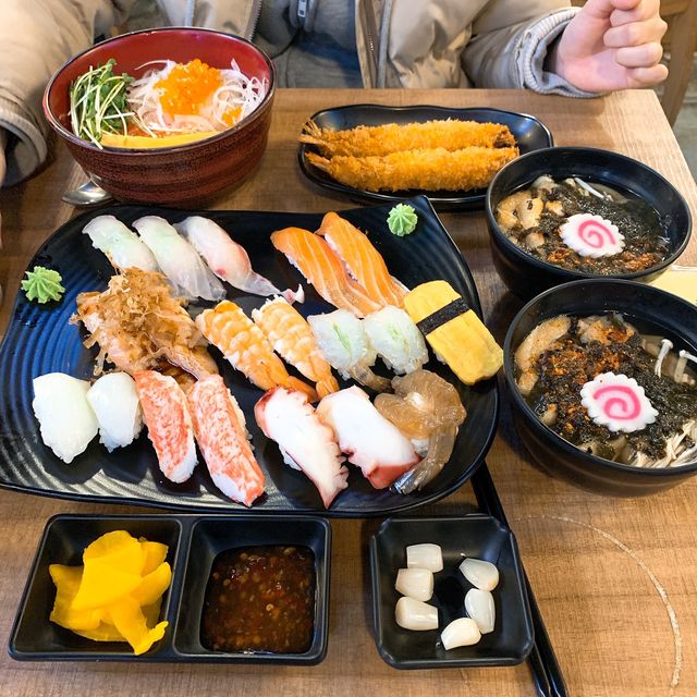 오산에 위치한 작은 초밥집,만원초밥
