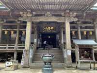 【歴史を感じる】那智の滝を見渡せる神社