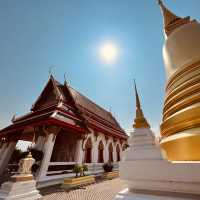 วัดบางพรหม วัดงามริมน้ำ