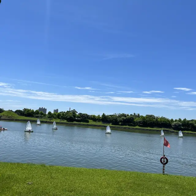 宜蘭騎腳踏車景點｜冬山河親水公園，拍照很好看😁💪🏻