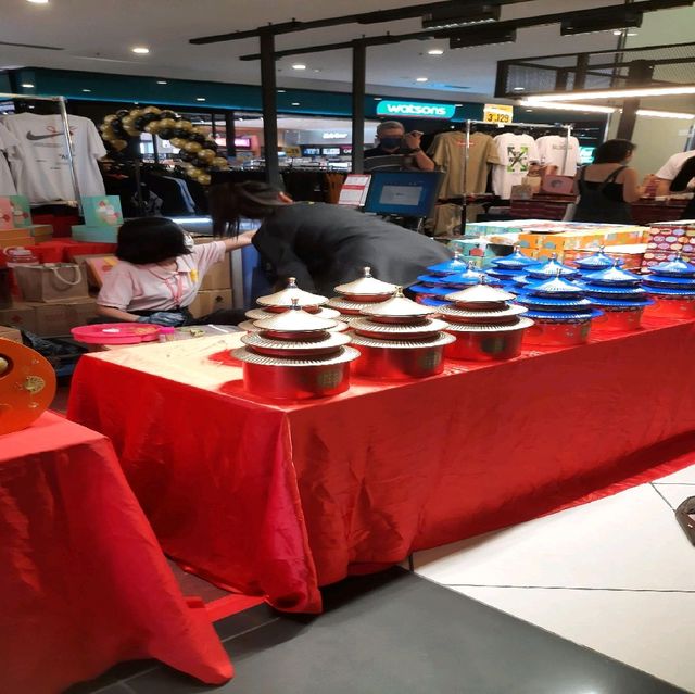 Moon cake Mid Autumn Festival sale 