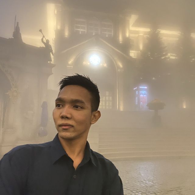 บาน่าฮิล์ บรรยากาศที่มีหมอกและฝน แฮ่ๆ 