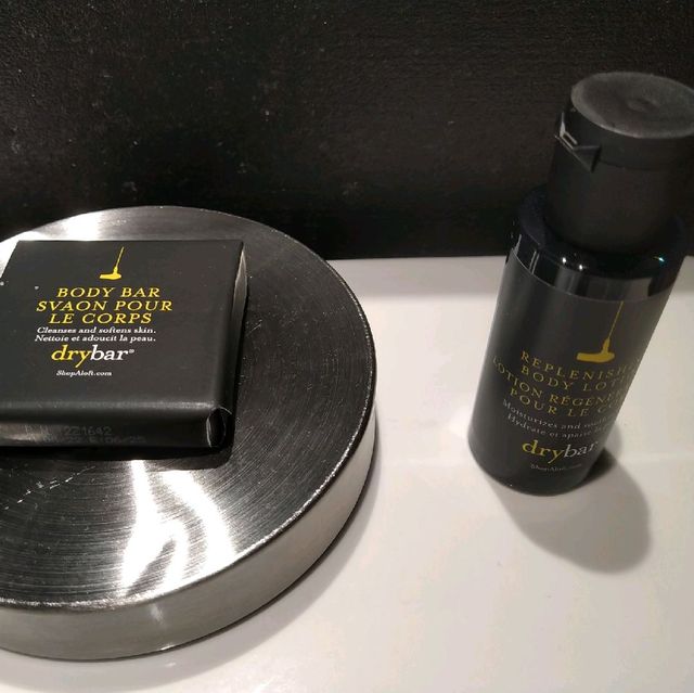 萬豪集團旗下年輕時尚的台北中山雅樂軒酒店