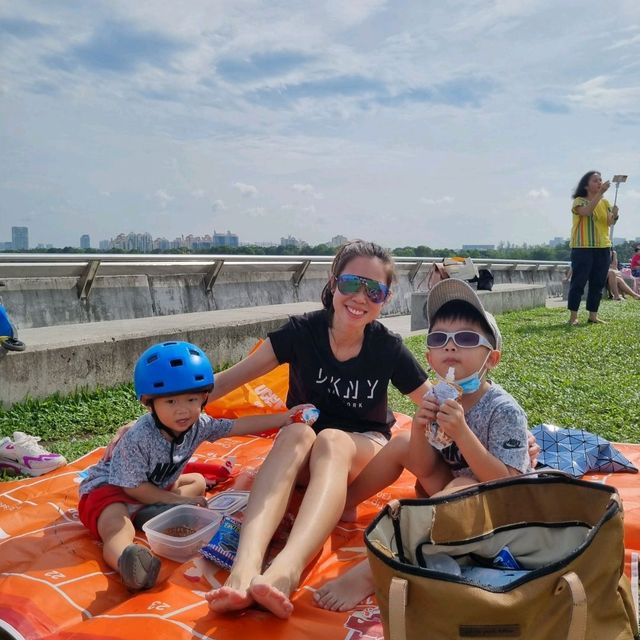 Fun at Marina Barrage 